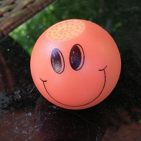 NWOT Magnetic Herb Grinder